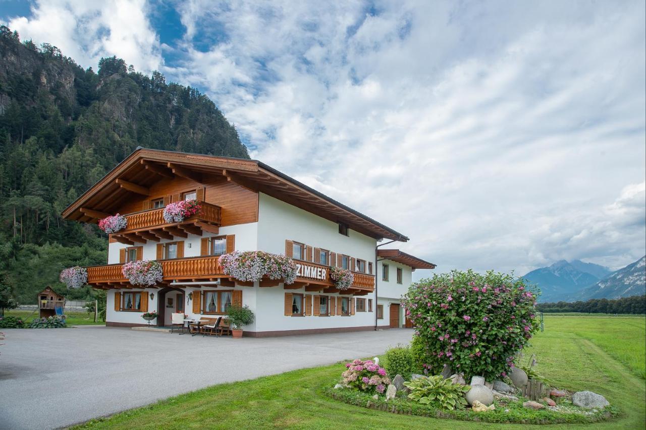 Gaestehaus Luxner Strass im Zillertal Esterno foto