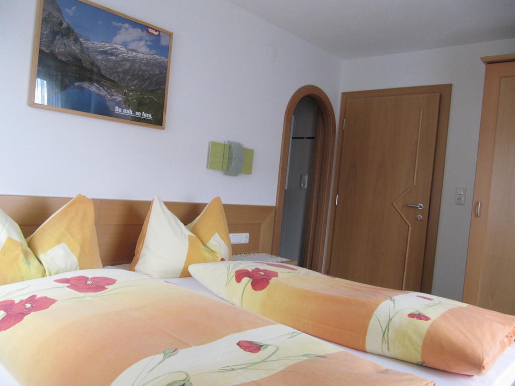 Gaestehaus Luxner Strass im Zillertal Camera foto